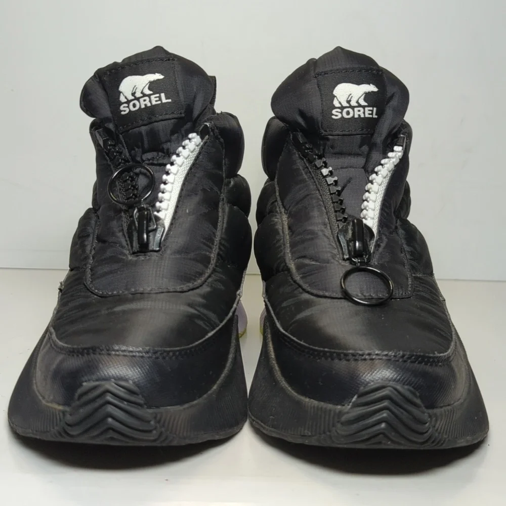 Sorel Out N About III Puffy Zip winter snow boots womans size 6 EU 37